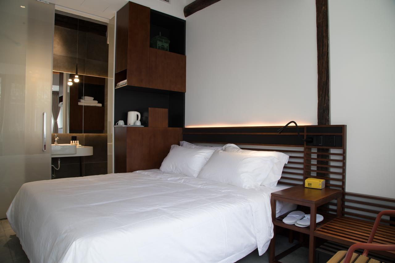 Courtyard Guesthouse, Пекин Экстерьер фото