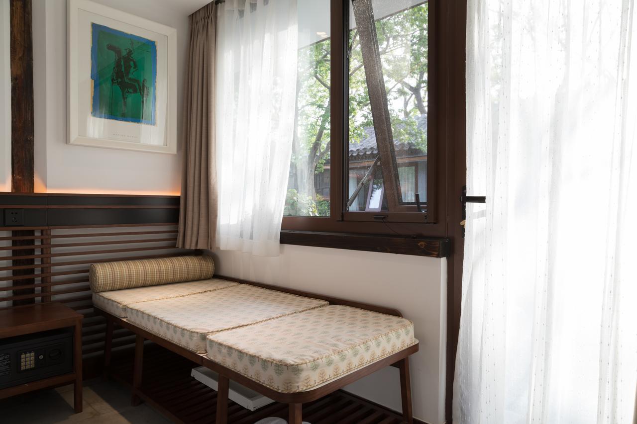 Courtyard Guesthouse, Пекин Экстерьер фото